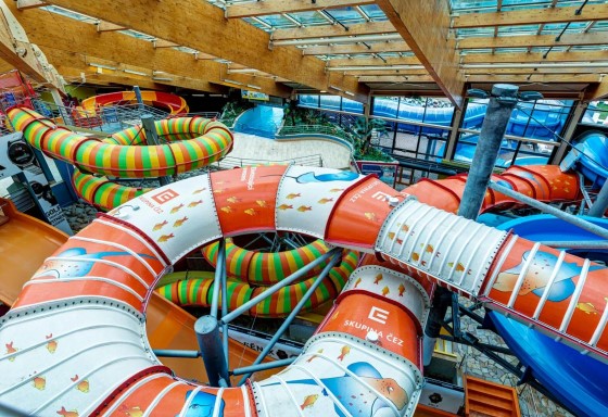 aquapalace8_560x384.jpg