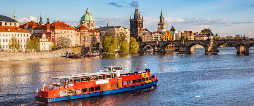 Vydajte sa na jarný výlet do Prahy, jízdenky od 11,90 EUR